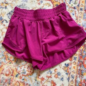 Lululemon ripened raspberry hotty hot shorts